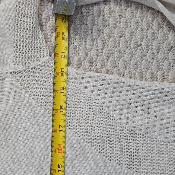 Lululemon Linen Still Movement Beige Shirt Sweater Size 10 - Picture 9 of 9